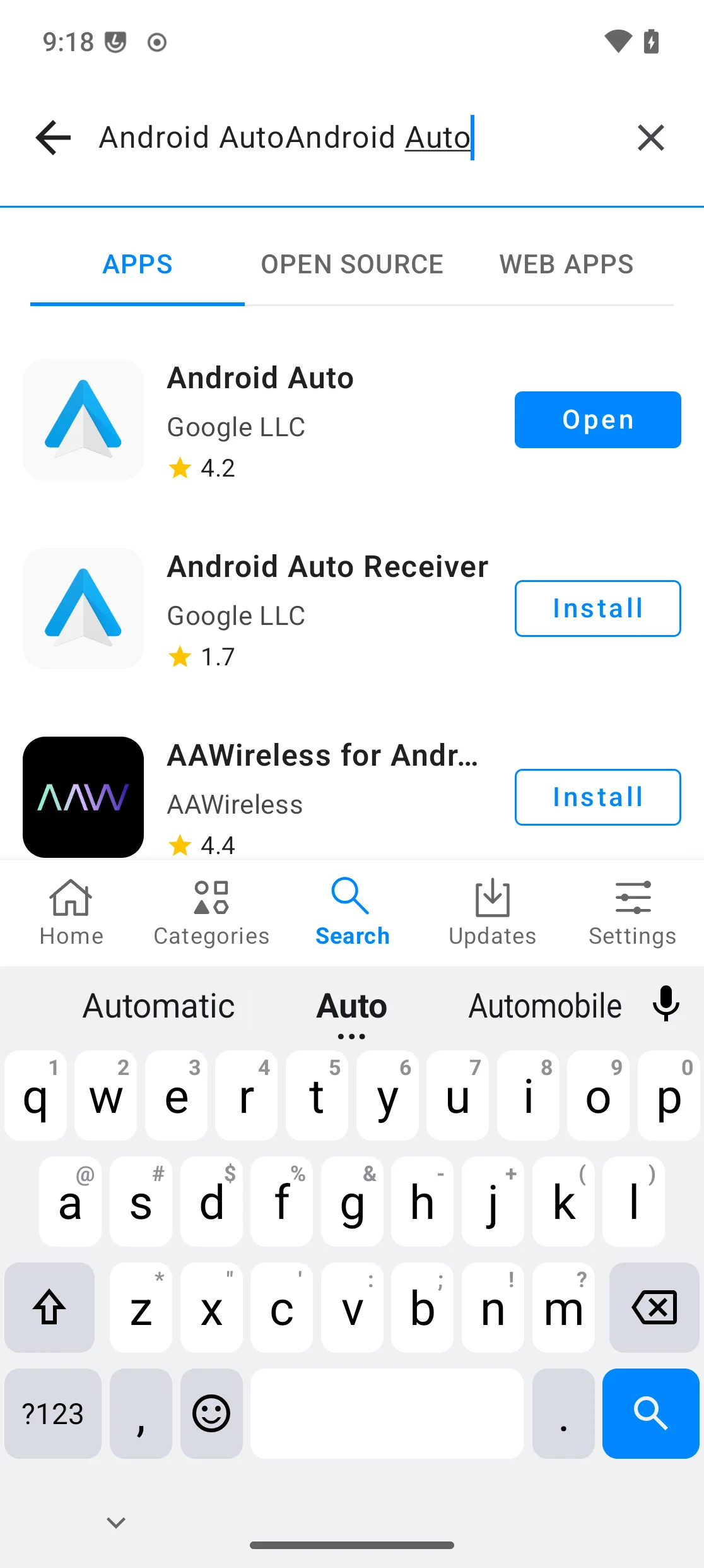 App Lounge montrant Android Auto installé, avec un bouton Ouvrir